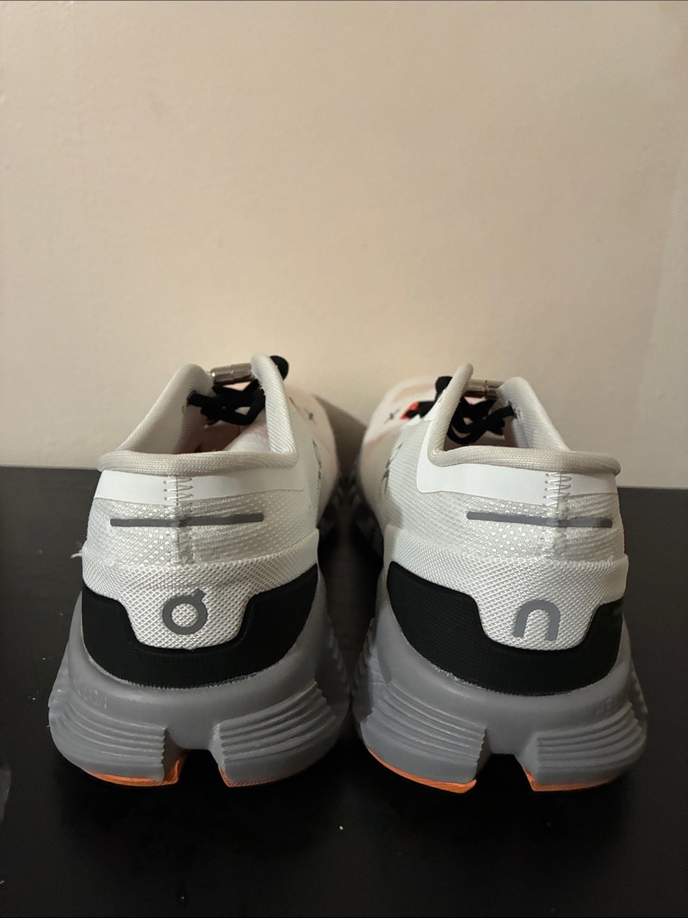 On Cloud X 3 shoes in white with a distinct size 11 - Picture 5 of 7